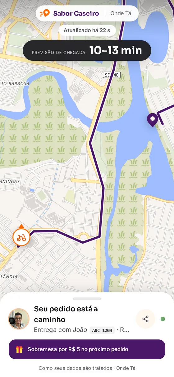 Tela do cliente acompanhando o entregador no mapa com a previsão de chegada